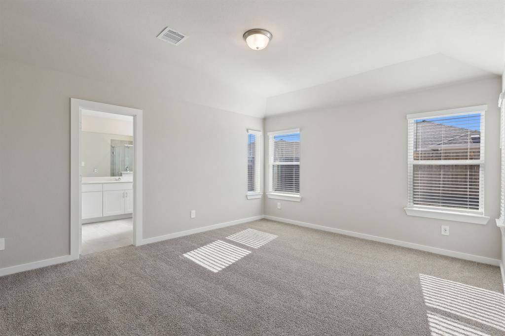 Photo is not of the actual home but is an inspirational photo of builder’s model home and may depict options, furnishings, and/or decorator features that are not included.