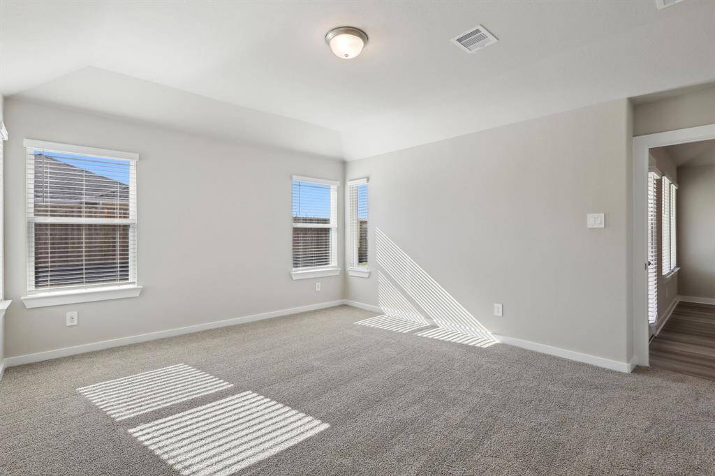 Photo is not of the actual home but is an inspirational photo of builder’s model home and may depict options, furnishings, and/or decorator features that are not included.