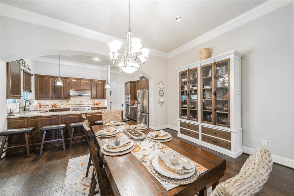 The dining space provides plenty of space for you to host holiday dinner parties.