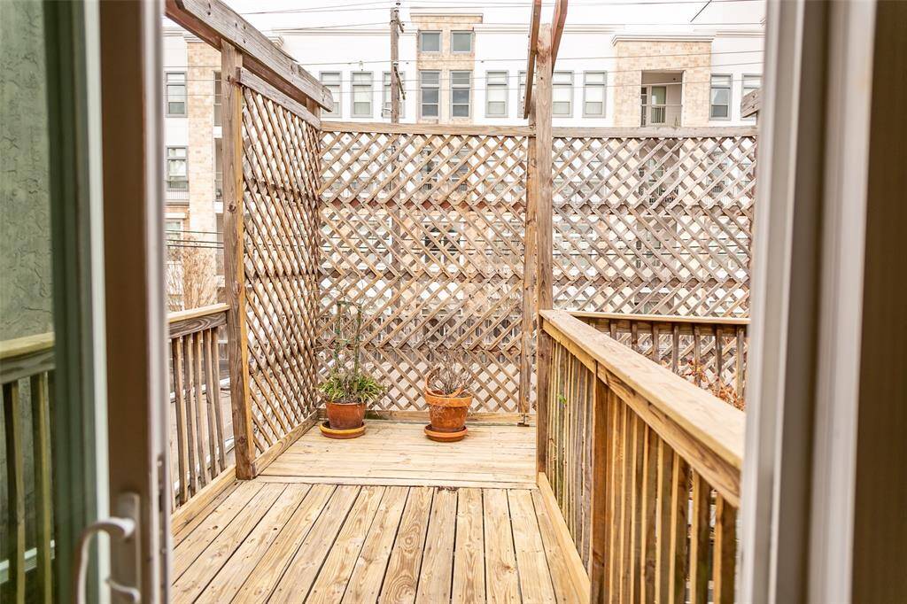 Balcony/Deck