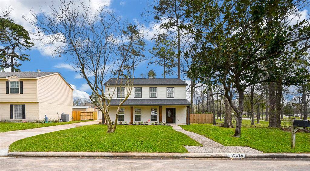 Beautifully remodelled home next to Meyer Park