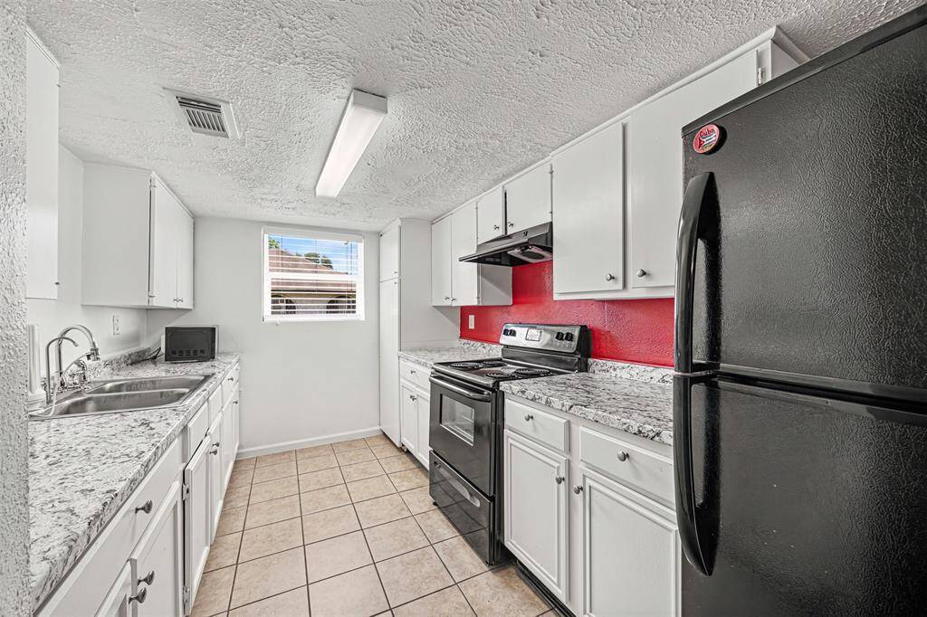 Kitchen, 1st floor