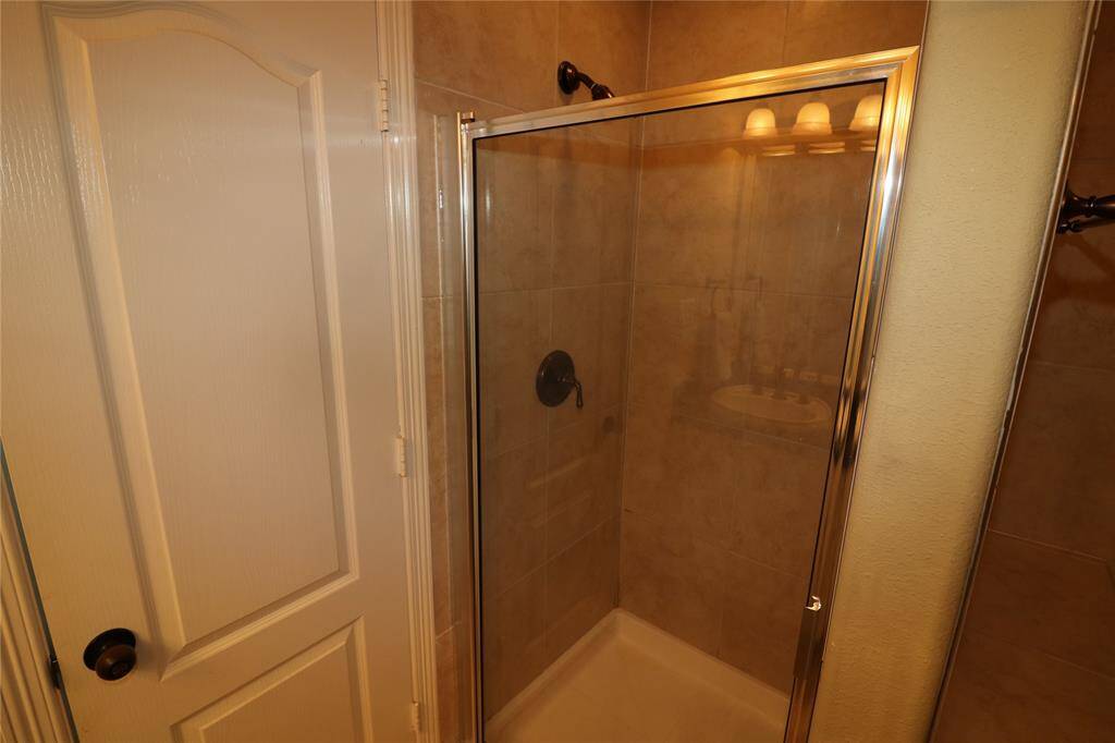 Primary separate shower