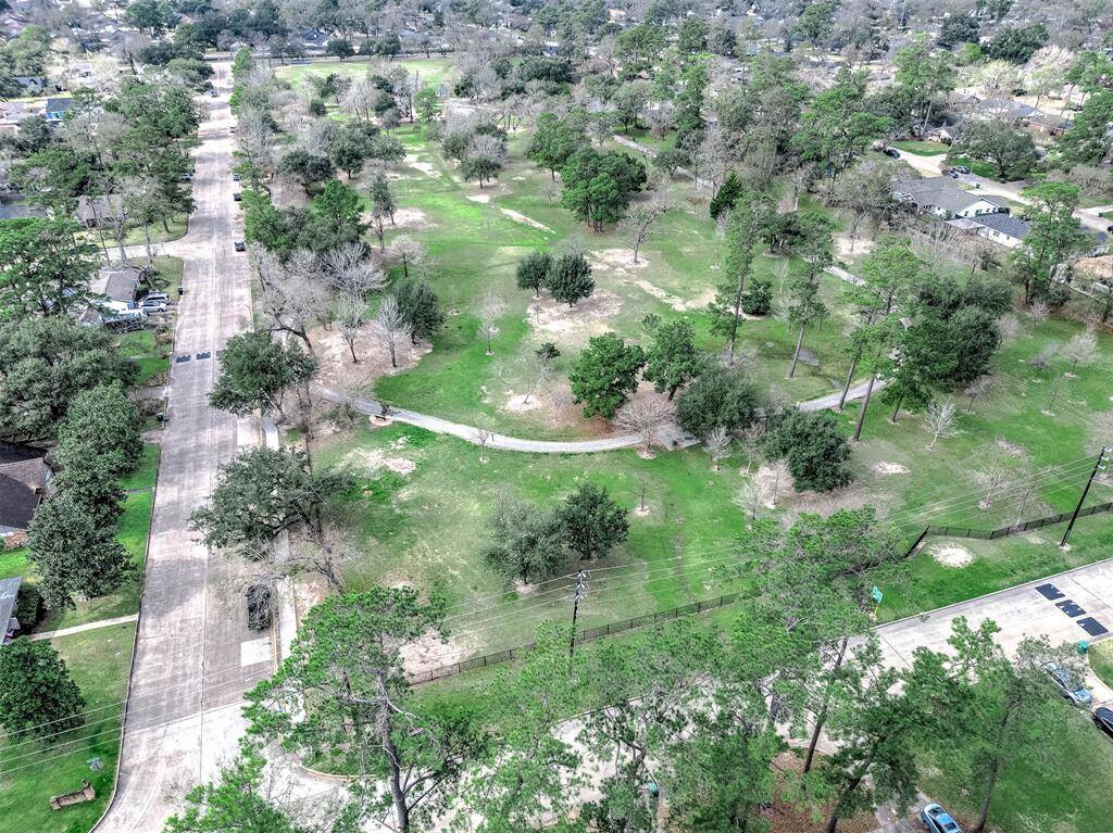 Nob Hill Park located less than a quarter mile from the house!