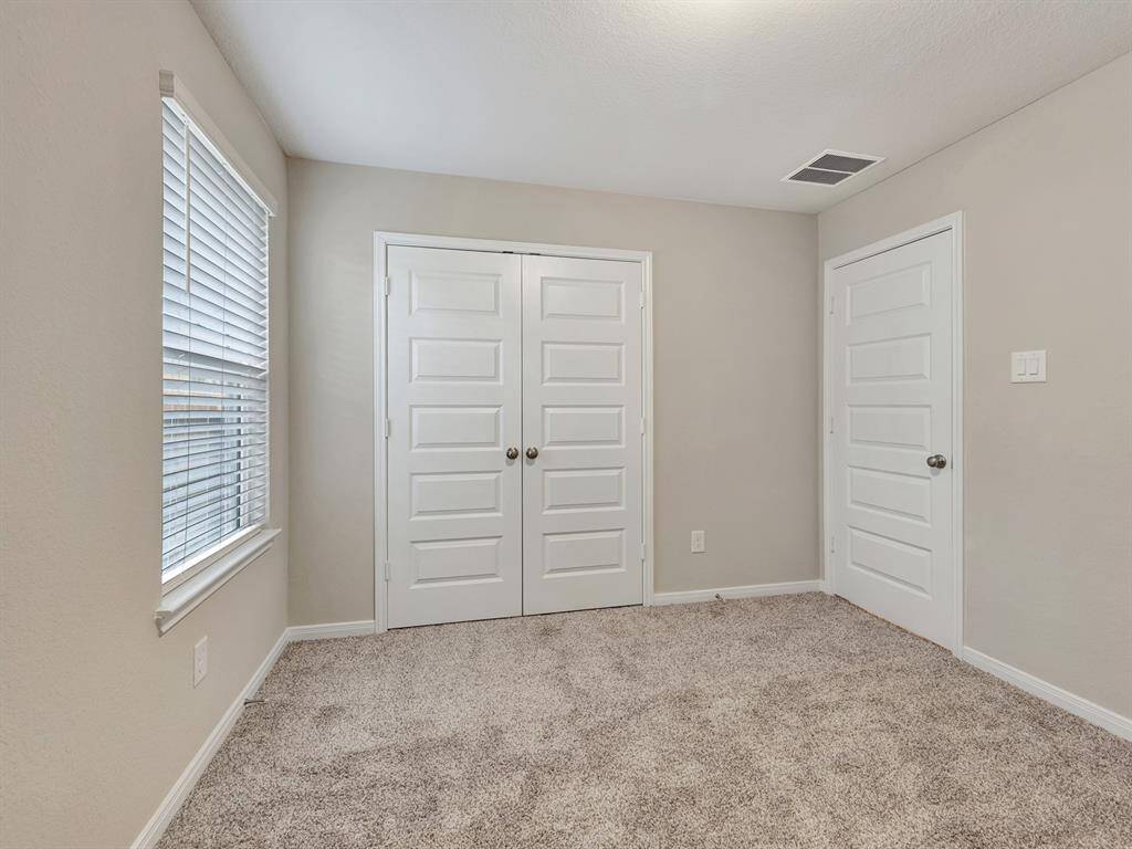 Photo is not of the actual home but is an inspirational photo of builder’s model home and may depict options, furnishings, and/or decorator features that are not included.
