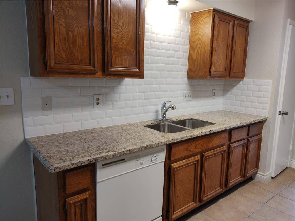 Subway tile backsplash