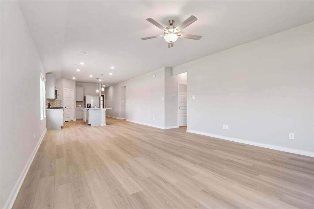 Photo is not of the actual home but is an inspirational photo of builder’s model home and may depict options, furnishings, and/or decorator features that are not included.
