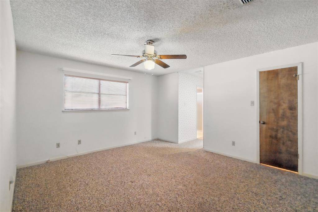 The Primary Bedroom is generously sized at 15' x 13' and has a huge Walk-in Closet!