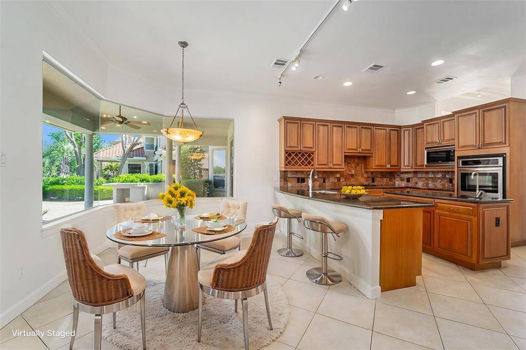 Lots of decorating possibilities for this space.