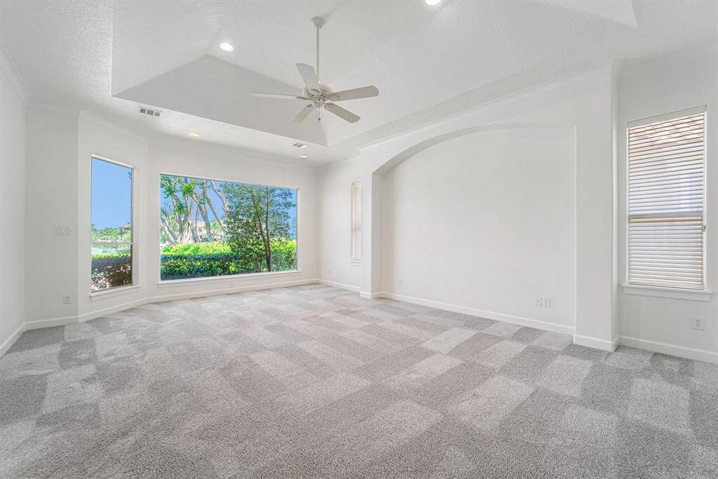 Large primary suite!