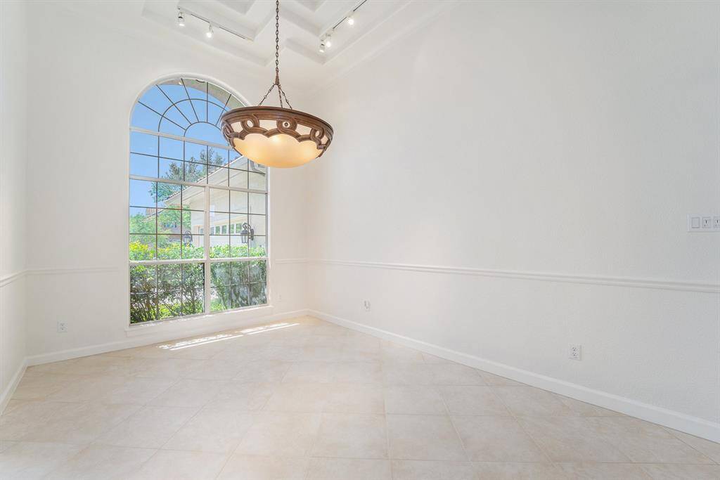 Formal dining room
