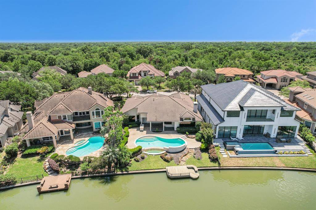 Prime location with easy access to I-10 and the Grand Parkway!