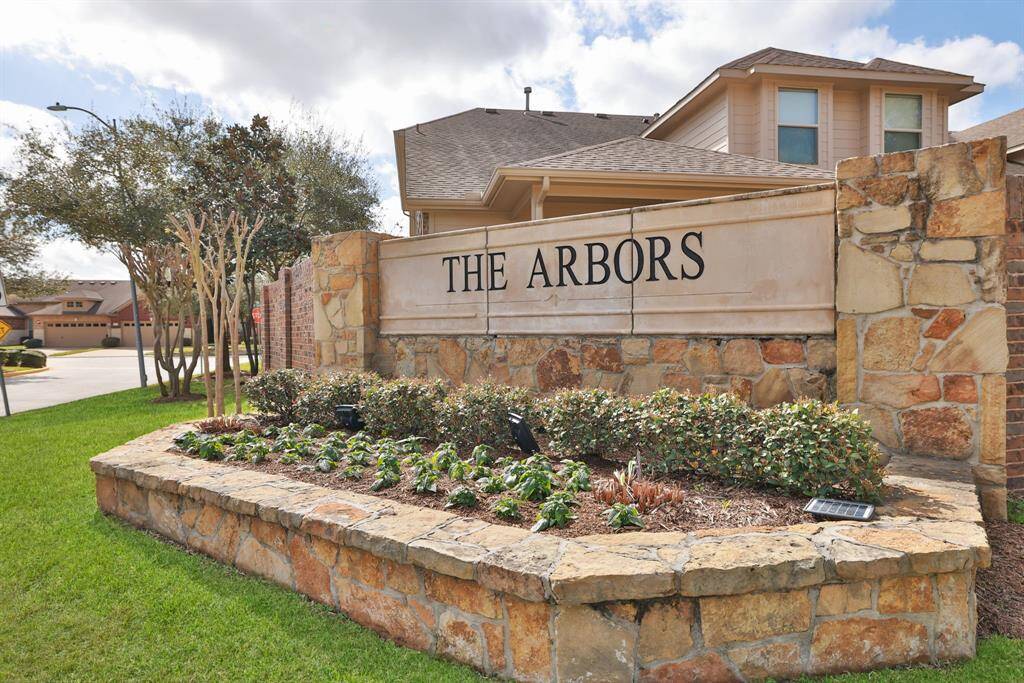 Welcome to 19650 Candlewood Oaks, nestled in the hidden gem of The Arbors at Gleannloch Farms. This meticulously maintained home is truly better than new. Residents enjoy exclusive access to a nearby community pool, just a short walk away, adding convenience to this exceptional lifestyle.