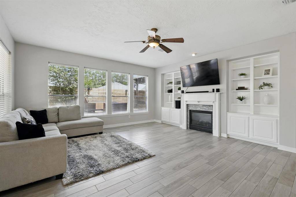 Living Room/ Den