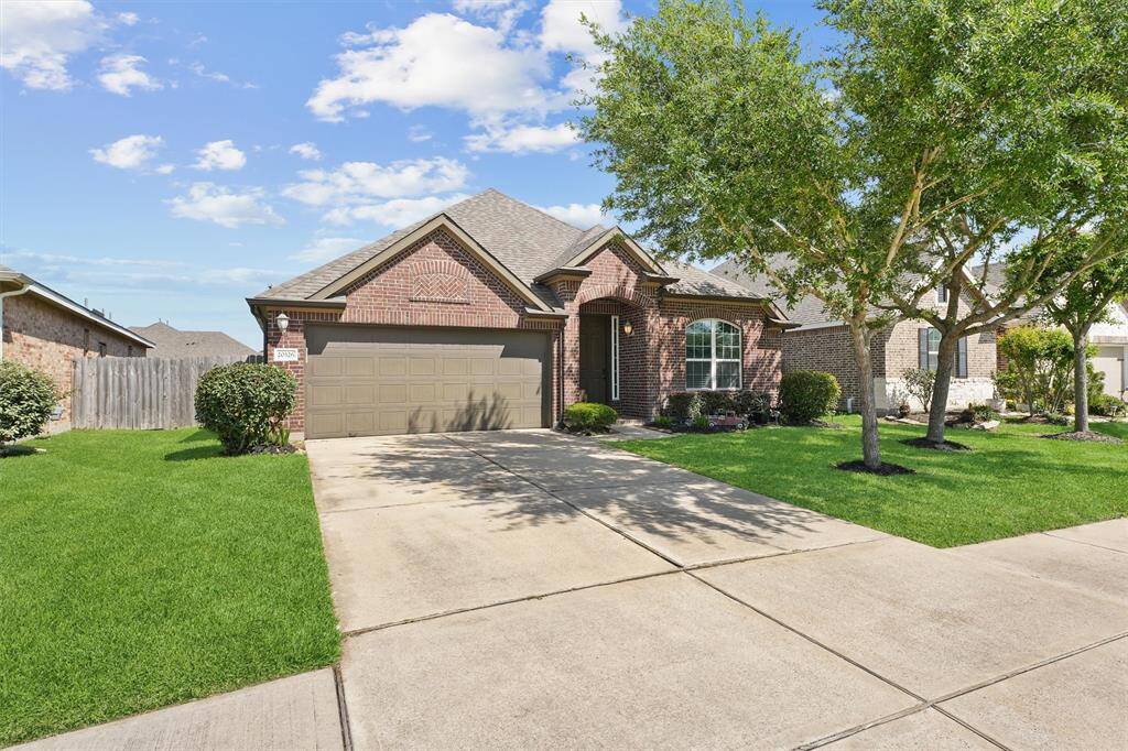 Welcome home to this stunning 4 bed, 2 bath 2,182 sq ft gem in Fieldstone!