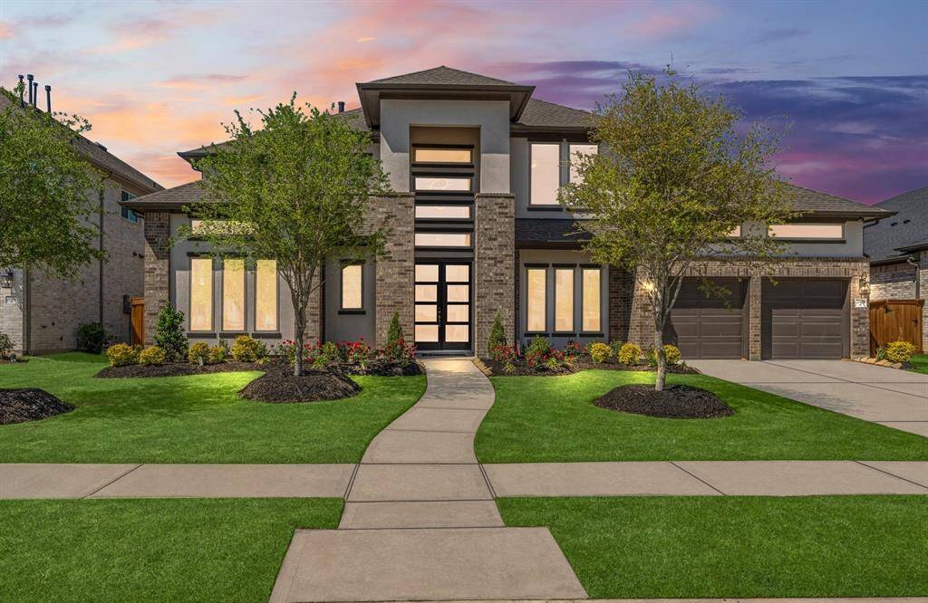 The modern and sleek exterior facade is truly impressive!