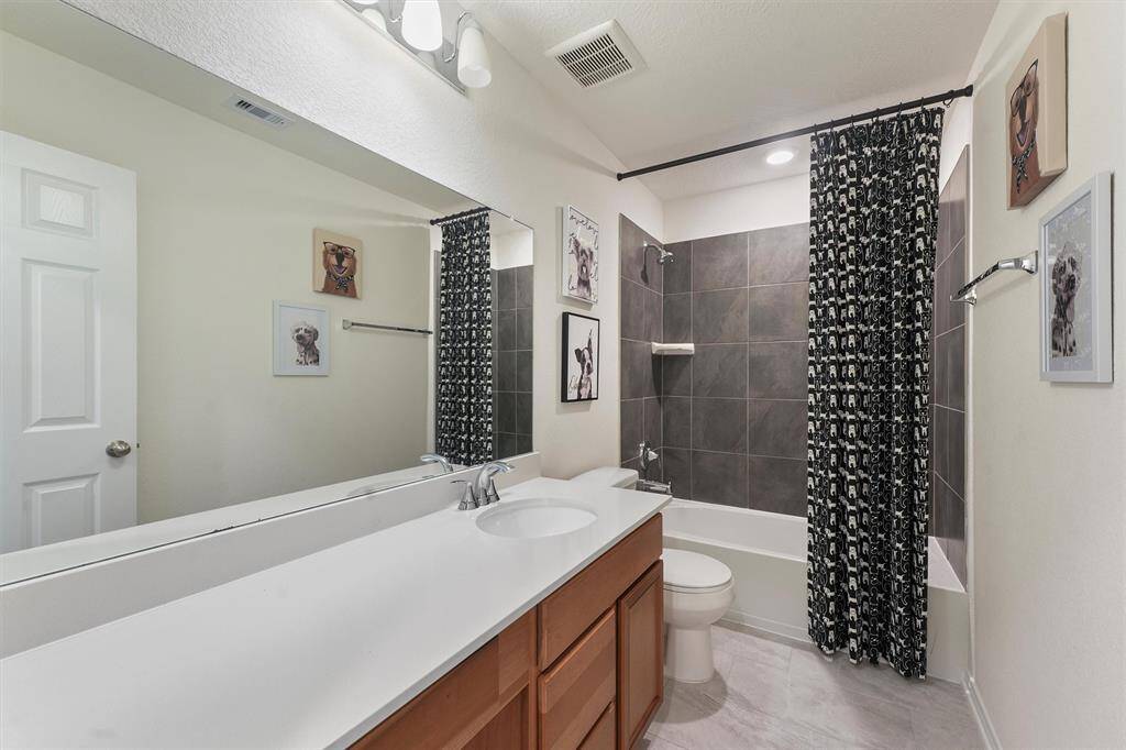 Full bath for upstairs