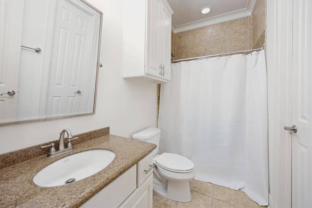 Secondary bath 1