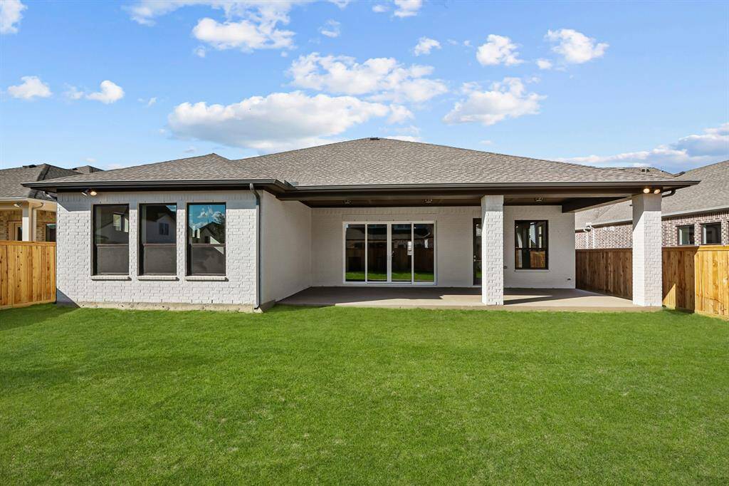 Welcome to The Milburn by David Weekley Homes. Move-In Ready Now!