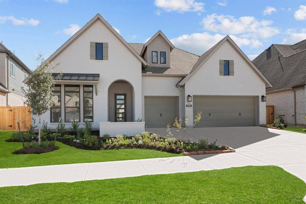 Welcome to The Milburn by David Weekley Homes. Move-In_ready Now!
