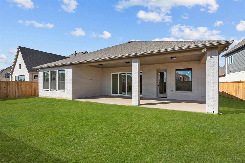 Welcome to The Milburn by David Weekley Homes. Move-In_ready Now!