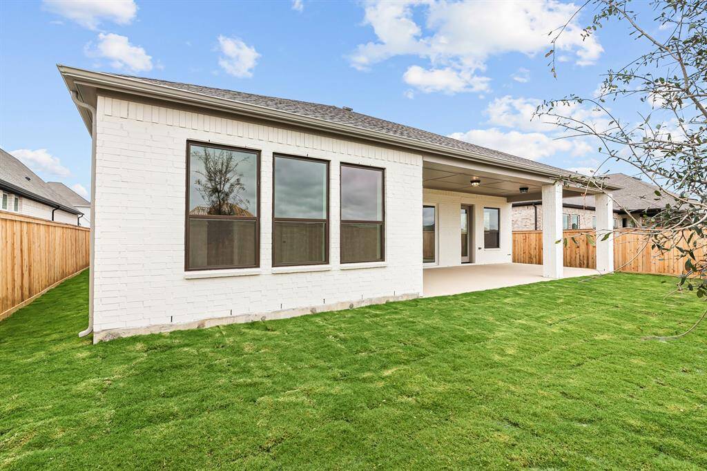 Welcome to The Milburn by David Weekley Homes. Move-In-Ready Now!