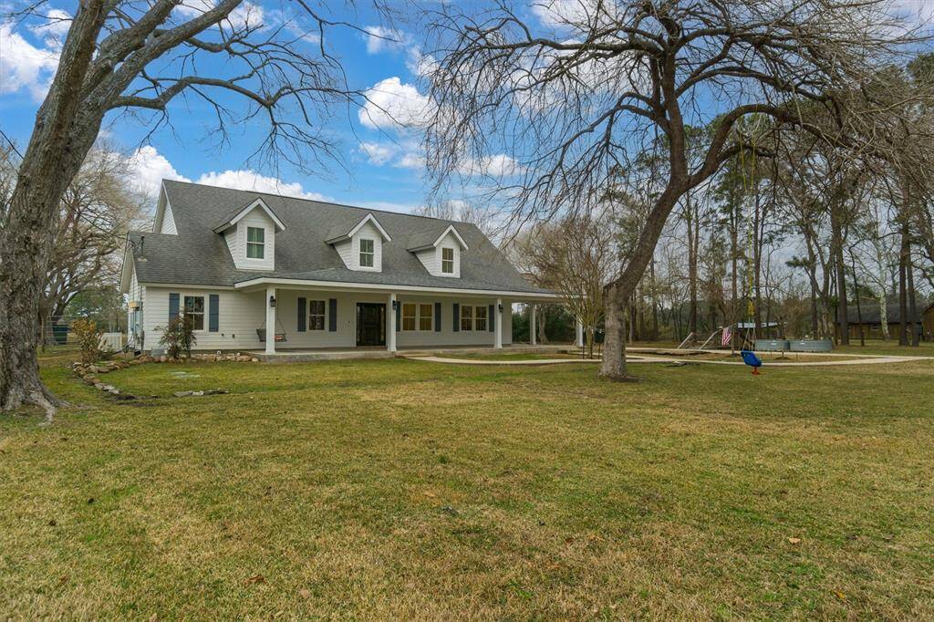 One more view of this beautiful farm house.