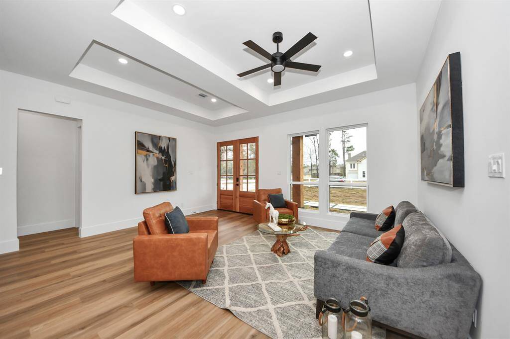 Side Living Room