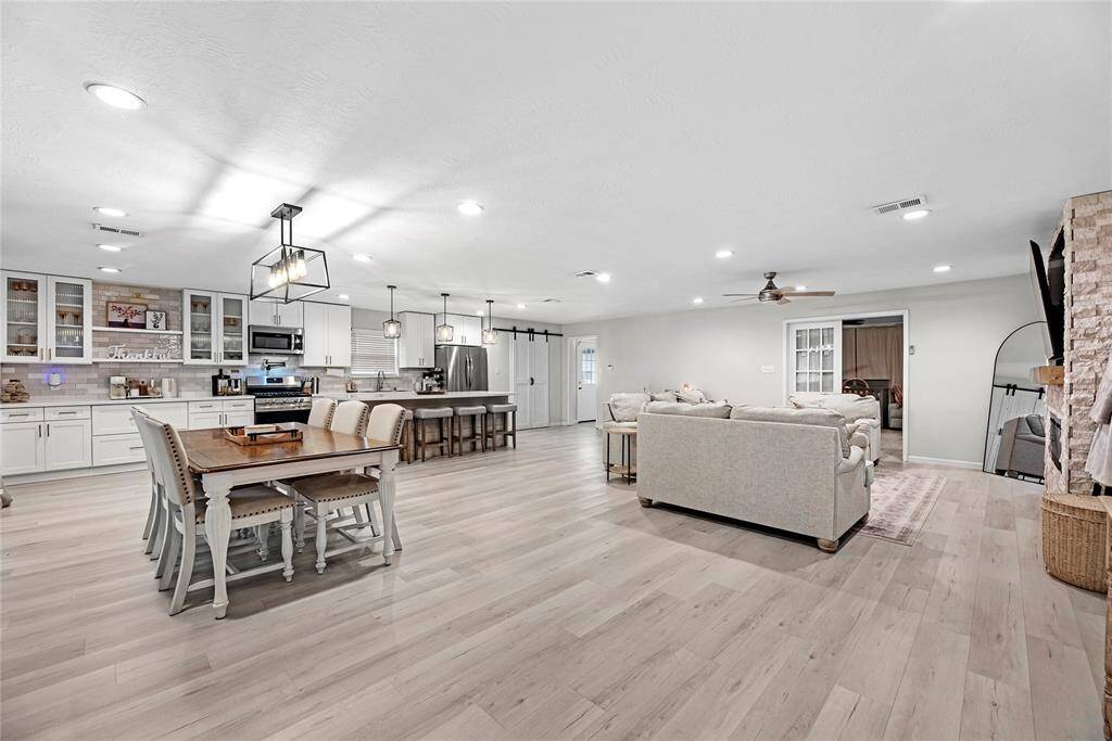 OPEN HOUSE TUESDAY APRIL 22 FROM 5-7PM CALL TODAY TO SEE IT SOONERUPDATED FIXTURES