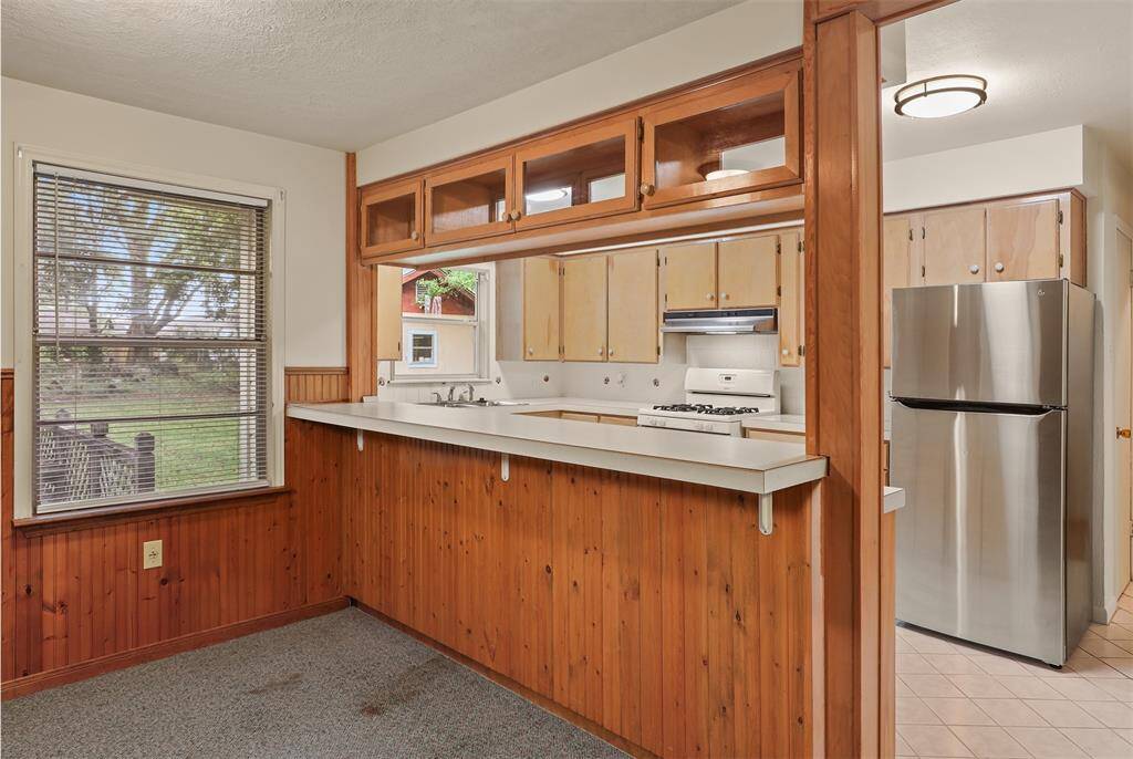 Kitchen with Gas Stove and New Refrigerator!