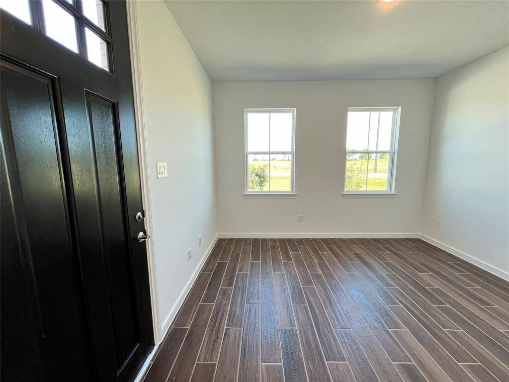 Extra Suite Plus living room with private entrance