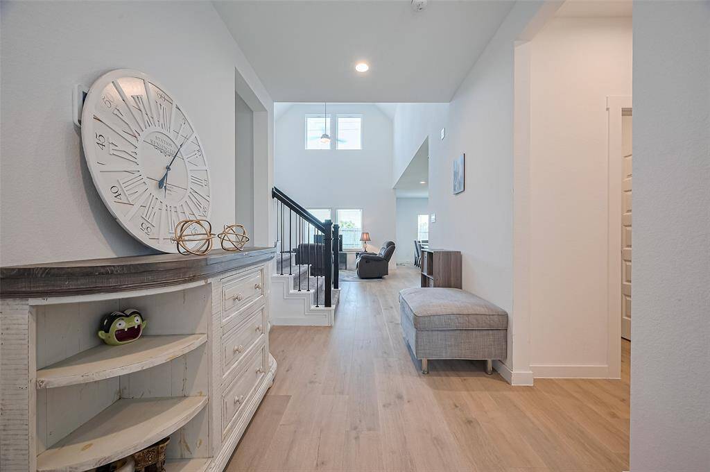 Entryway/Hallway