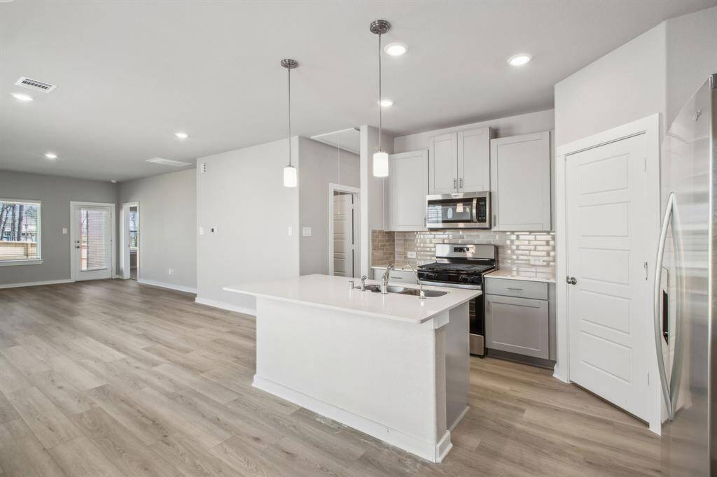 Photo is not of the actual home but is an inspirational photo of builder’s model home and may depict options, furnishings, and/or decorator features that are not included.