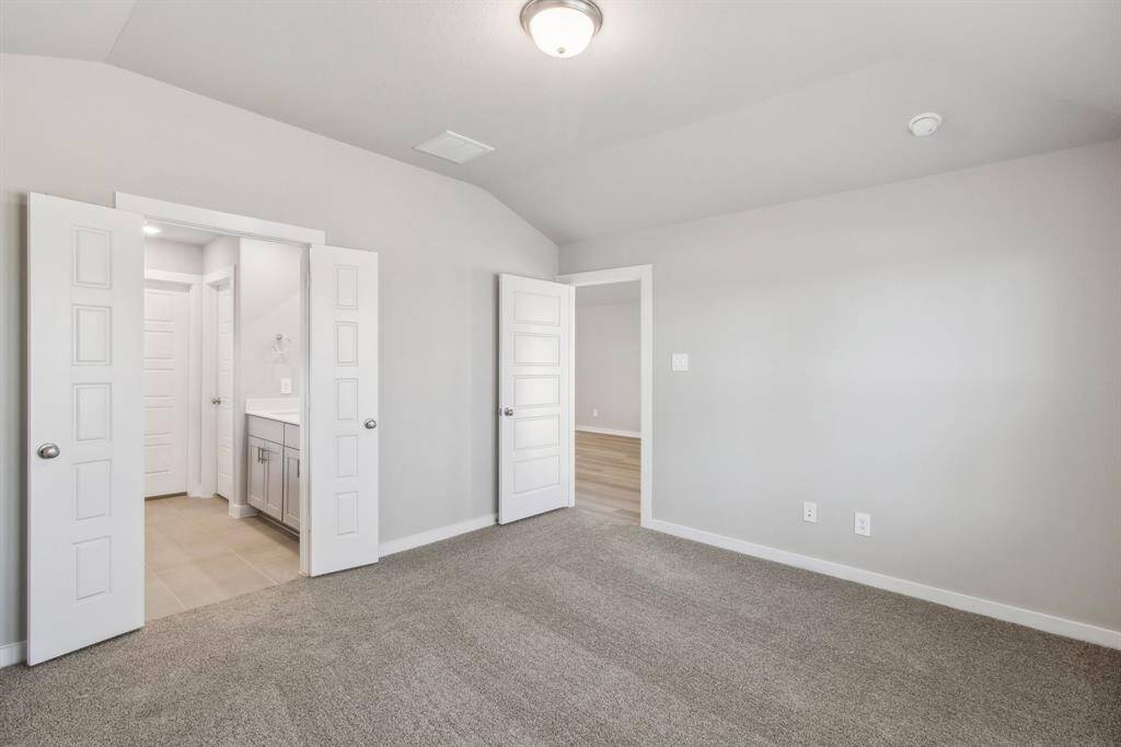 Photo is not of the actual home but is an inspirational photo of builder’s model home and may depict options, furnishings, and/or decorator features that are not included.
