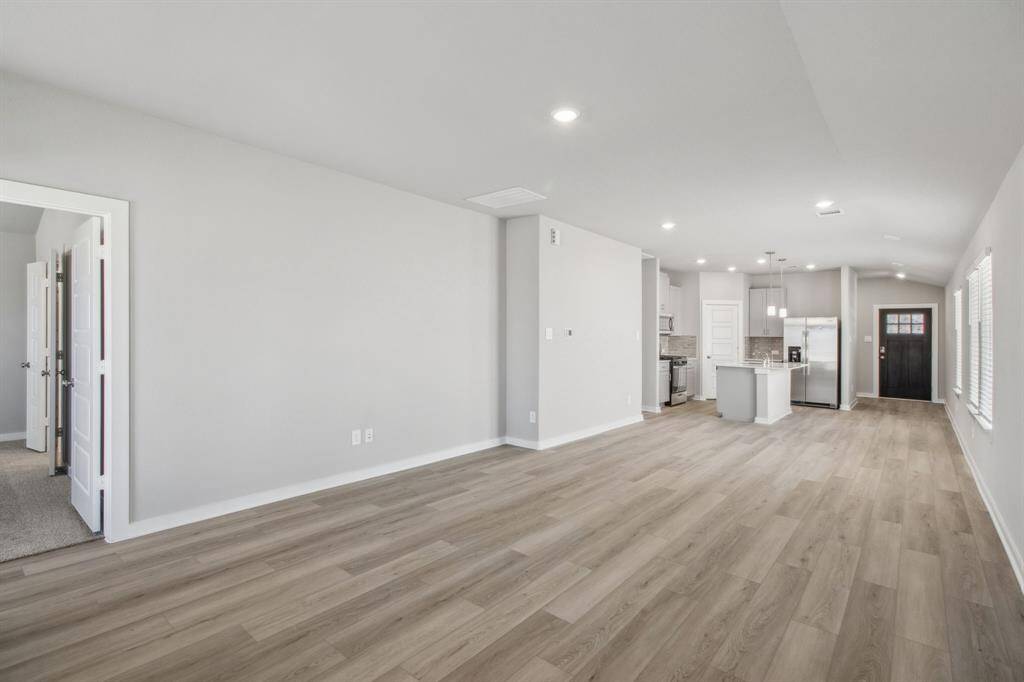 Photo is not of the actual home but is an inspirational photo of builder’s model home and may depict options, furnishings, and/or decorator features that are not included.