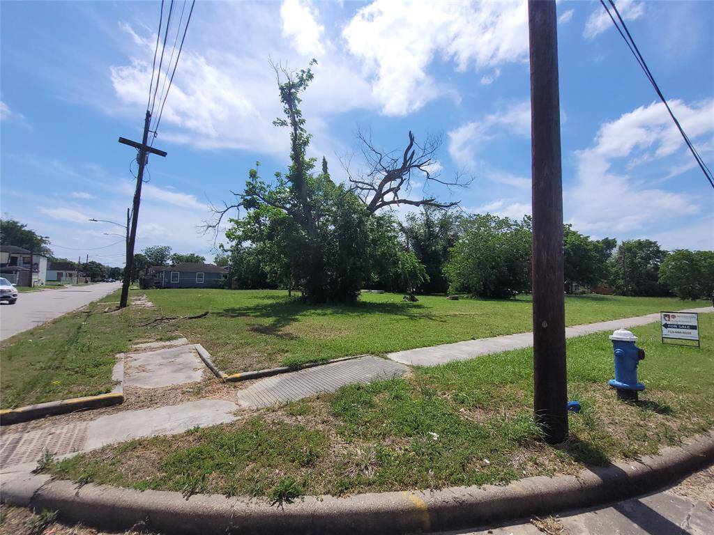 Corner Lot