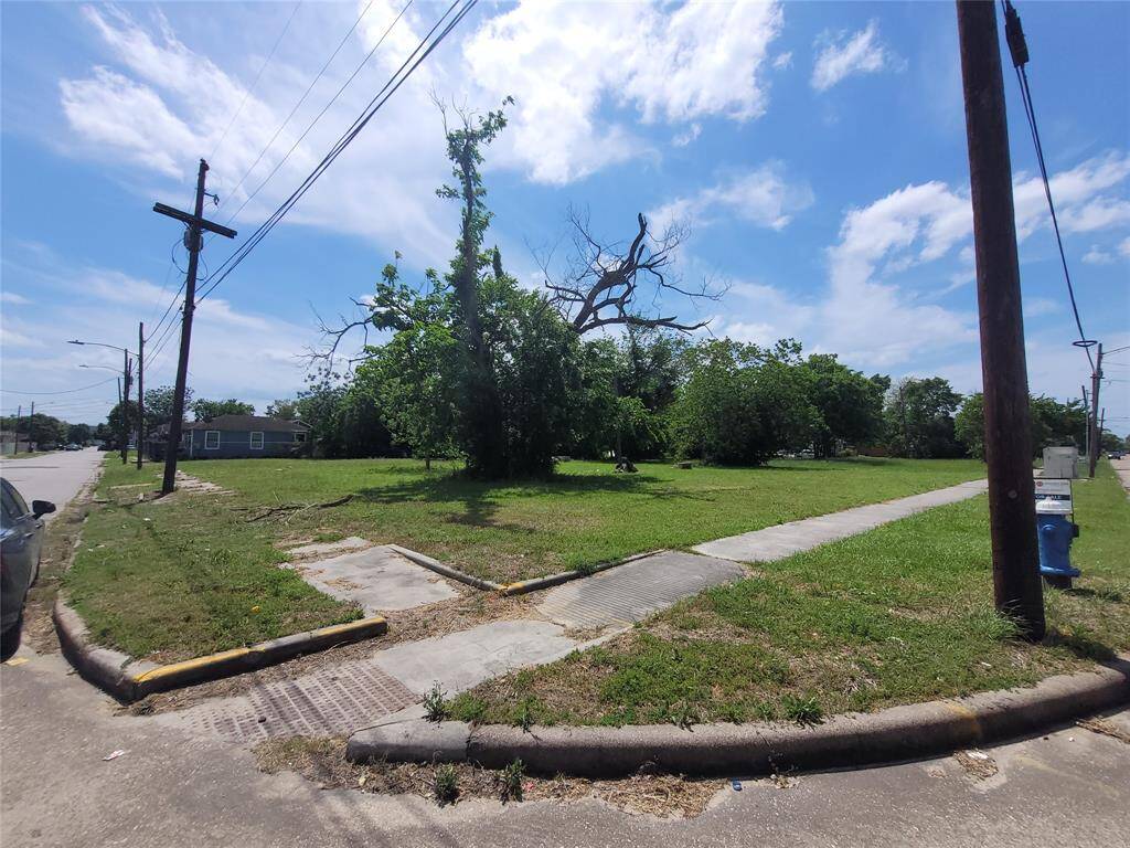 Corner Lot