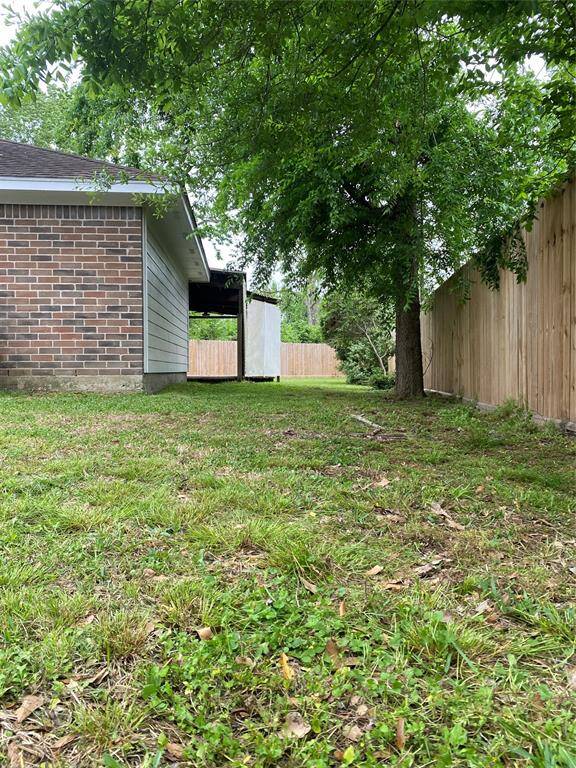 Backyard Patio Privacy Lattice