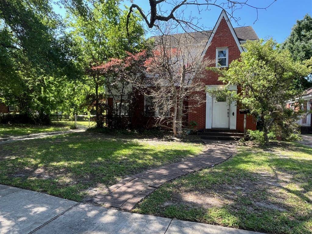 4326 Pease St.Double lot.