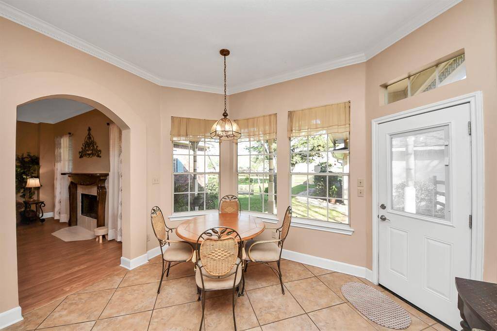 Breakfast nook