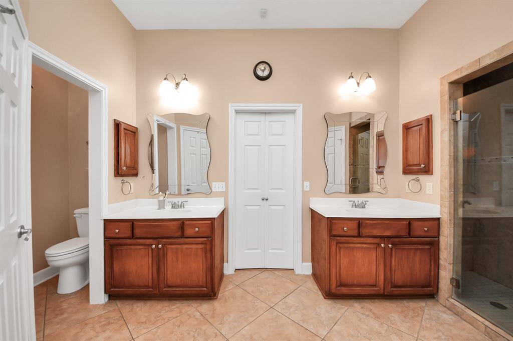 Primary bath