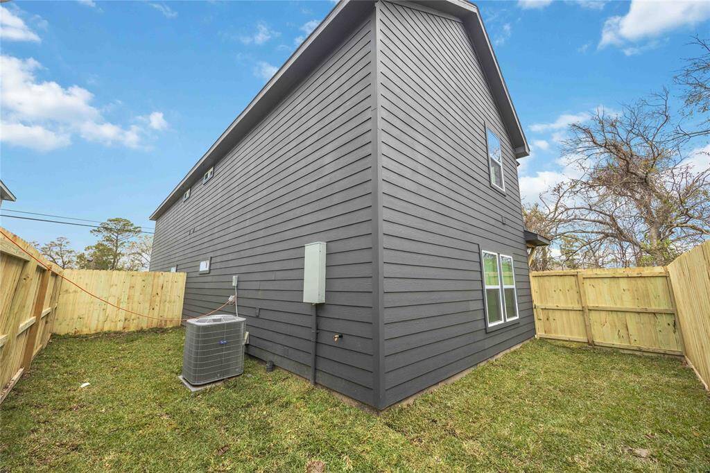 Offers private backyard space