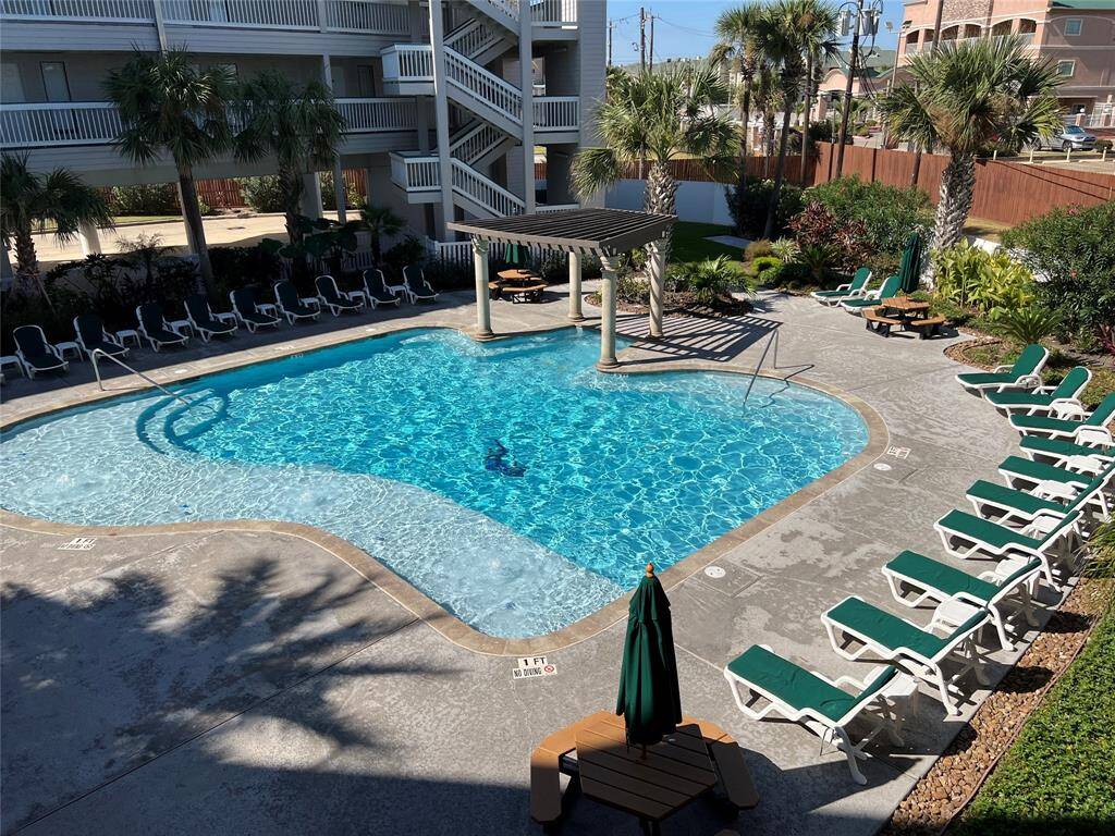 1 of 2 pools