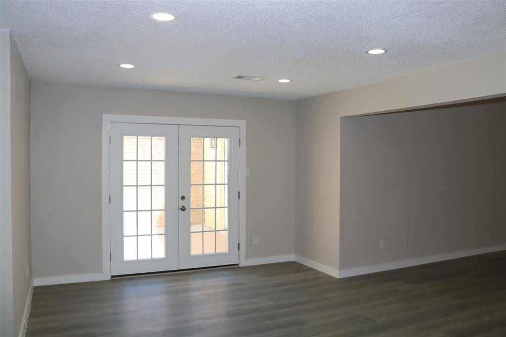 Dining Room View from Entrance