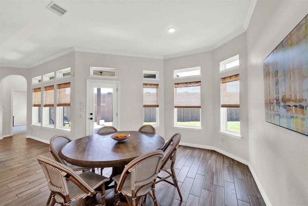 Enjoy your meals with your view of your backyard.