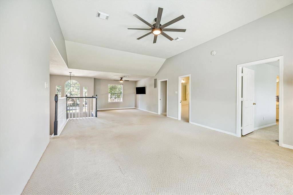 Huge upstairs space for entertaining