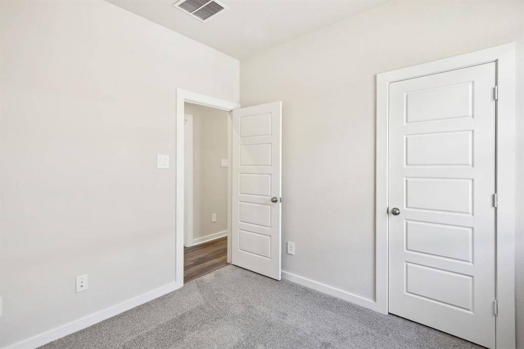 Photo is not of the actual home but is an inspirational photo of builder’s model home and may depict options, furnishings, and/or decorator features that are not included.