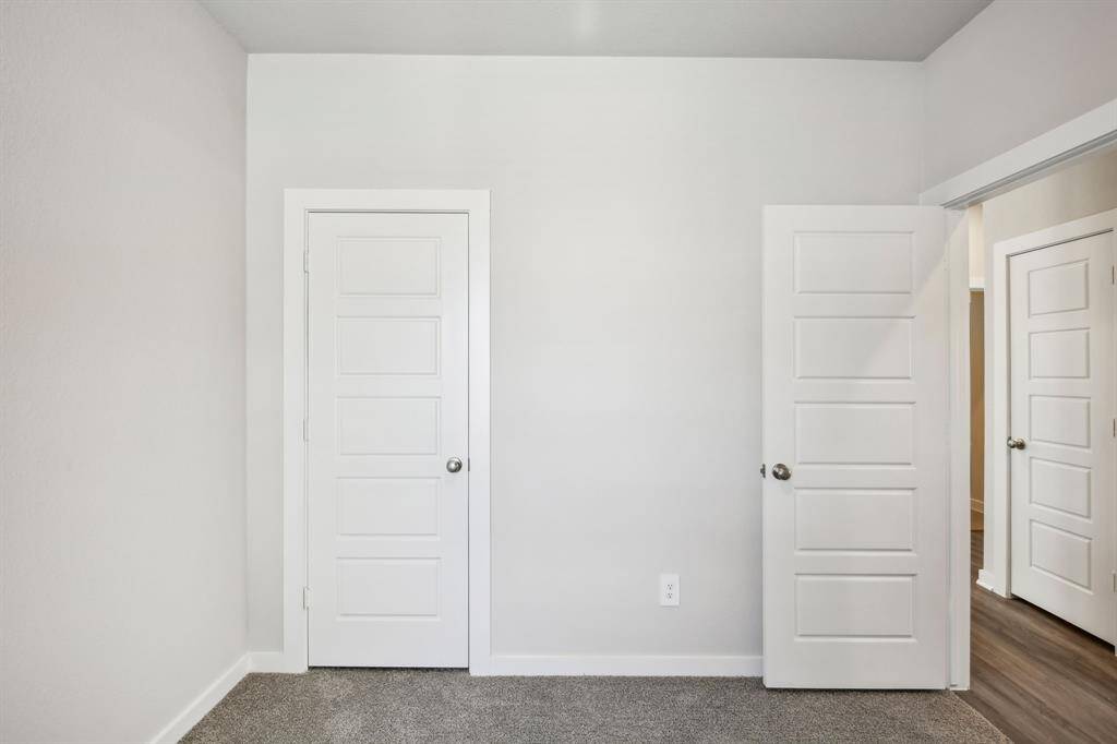Photo is not of the actual home but is an inspirational photo of builder’s model home and may depict options, furnishings, and/or decorator features that are not included.