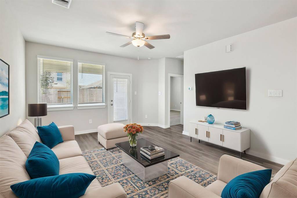 Photo is not of the actual home but is an inspirational photo of builder’s model home and may depict options, furnishings, and/or decorator features that are not included.