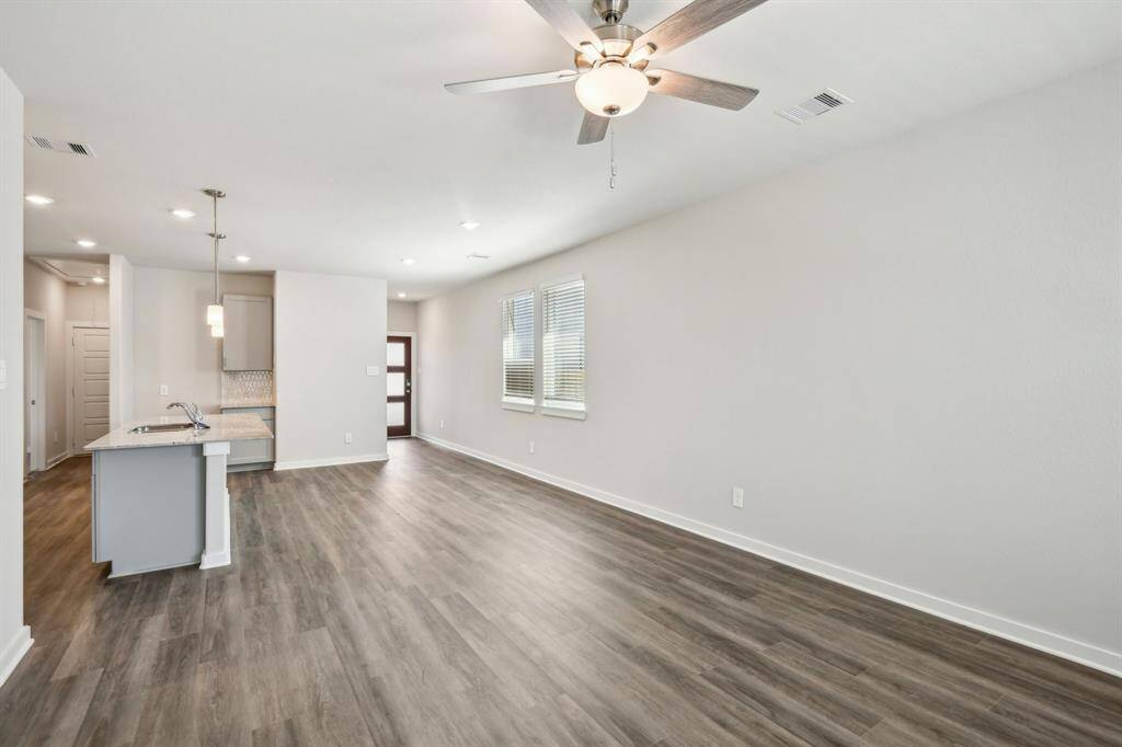 Photo is not of the actual home but is an inspirational photo of builder’s model home and may depict options, furnishings, and/or decorator features that are not included.